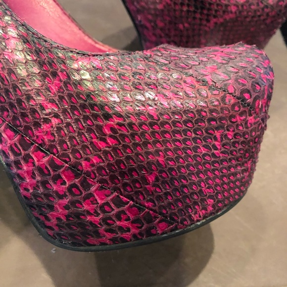 Bebe Hot Pink Khloe Snakeskin Platform Pumps - Picture 3 of 5